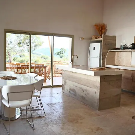 A Casa Di Santa Giulia וילה