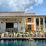 Villa A Casa Di Santa Giulia