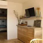 Villa A Casa Di Santa Giulia
